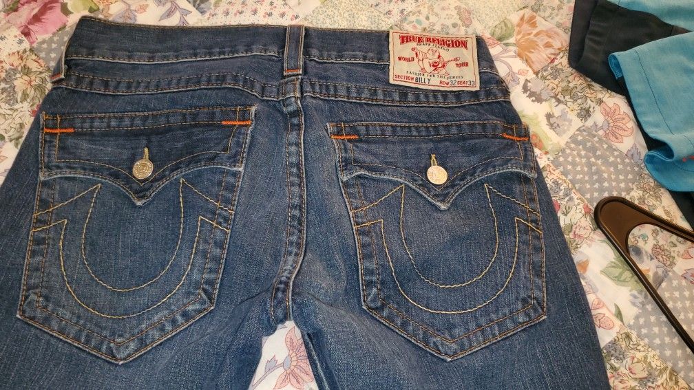 Like New True Religion Mens Billy Boot Cut Jeans Size 32/33