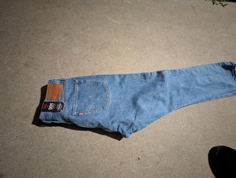 Levis
