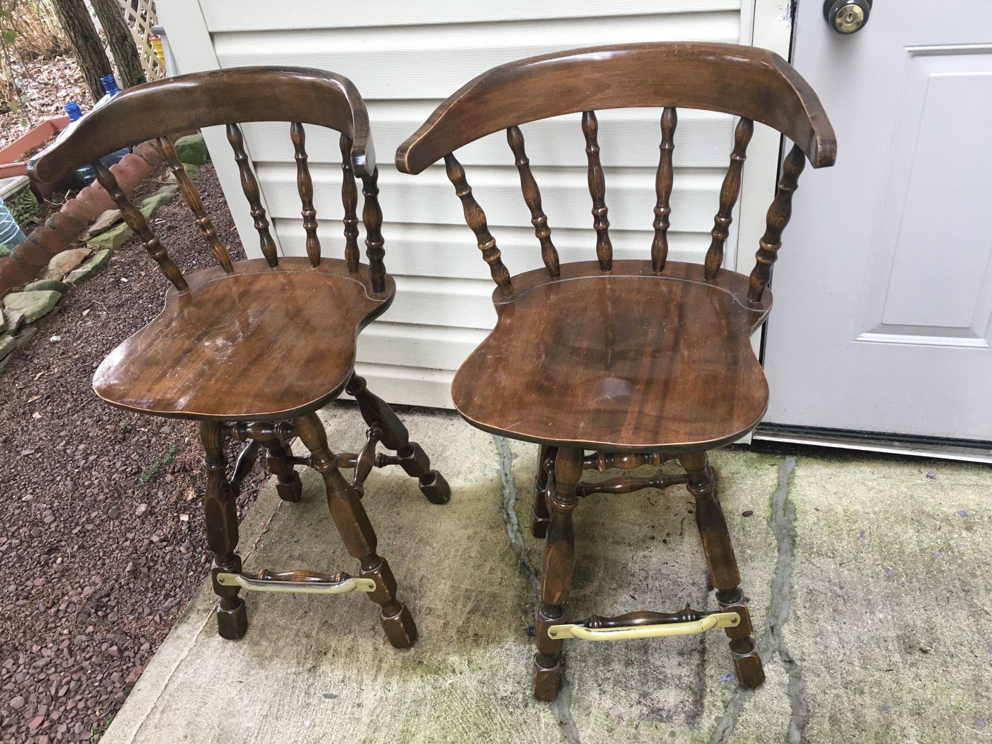 2 Vintage Bar Stools