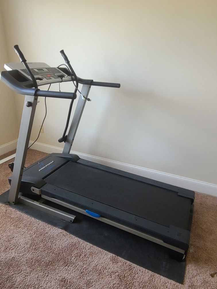 Treadmill 