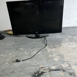 40 inch LG TV $200 price firm