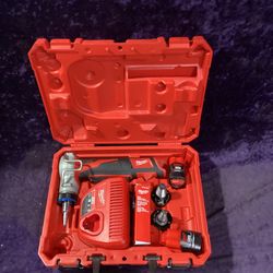 🧰🛠Milwaukee M12 Cordless PEX Expansion Tool Kit w/(2)1.5Ah Batts & Storage Case-LIGHTLY USED!-$420!🧰🛠