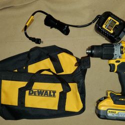 Dewalt Dcd805 ½ In Hammer Drill. With Powerstack 5.0ah Batt/bag/charger. Non Negotiable Price 
