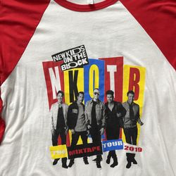 Vintage 2019 New Kids On The Block Concert Baseball Tee Size XL Mixed Tape Tour