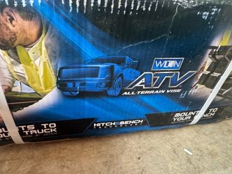 Truck hitch vise