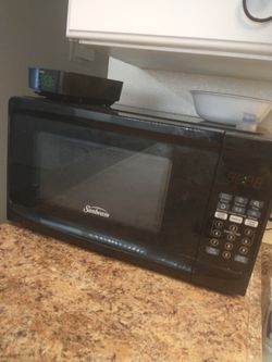 Sunbeam Microwave $35