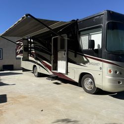 2011 Forest River Georgetown 327 RV