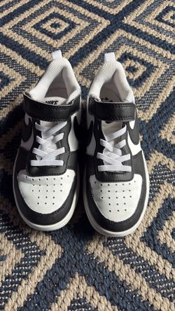 Nike kids tennis shoes size 12c