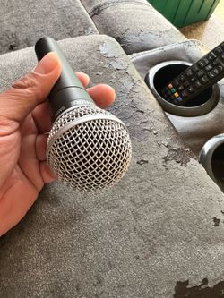 Shure microphone  sm58