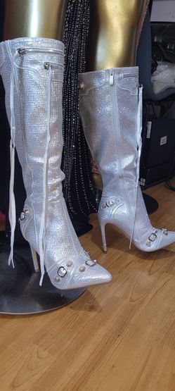 Size 8.8.5.9.10