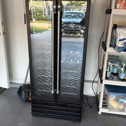 Wine Cooler/ refrigerator