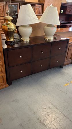(In store) Dark brown deep drawer dresser
