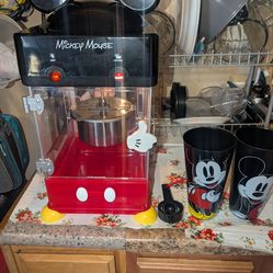 Mickey mouse popcorn kettle maker