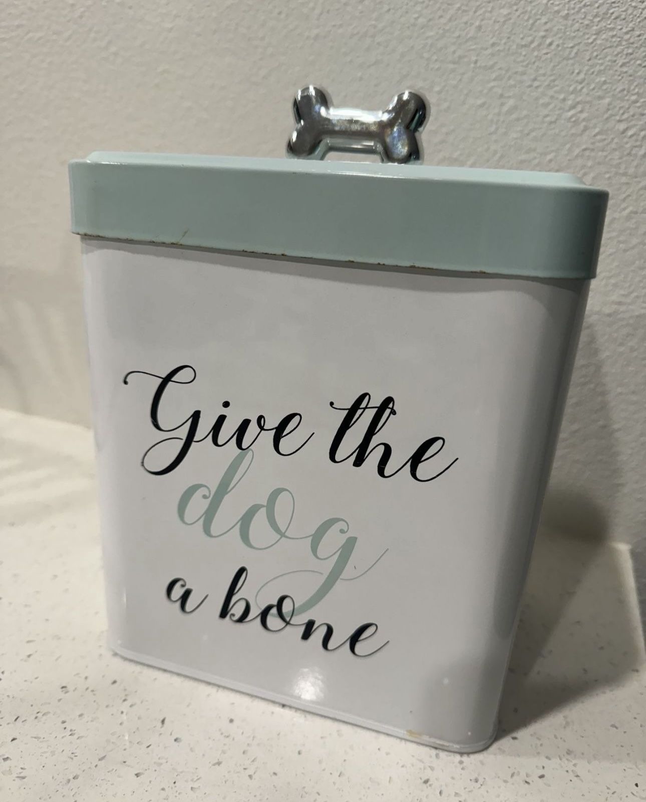 Pet Treat Jar / Dog / Cat