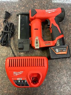 Milwaukee 23 ga pin nailer set