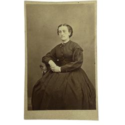 Antique Victorian Era Photograph Women Portrait 1850s Carte de Visite CDV