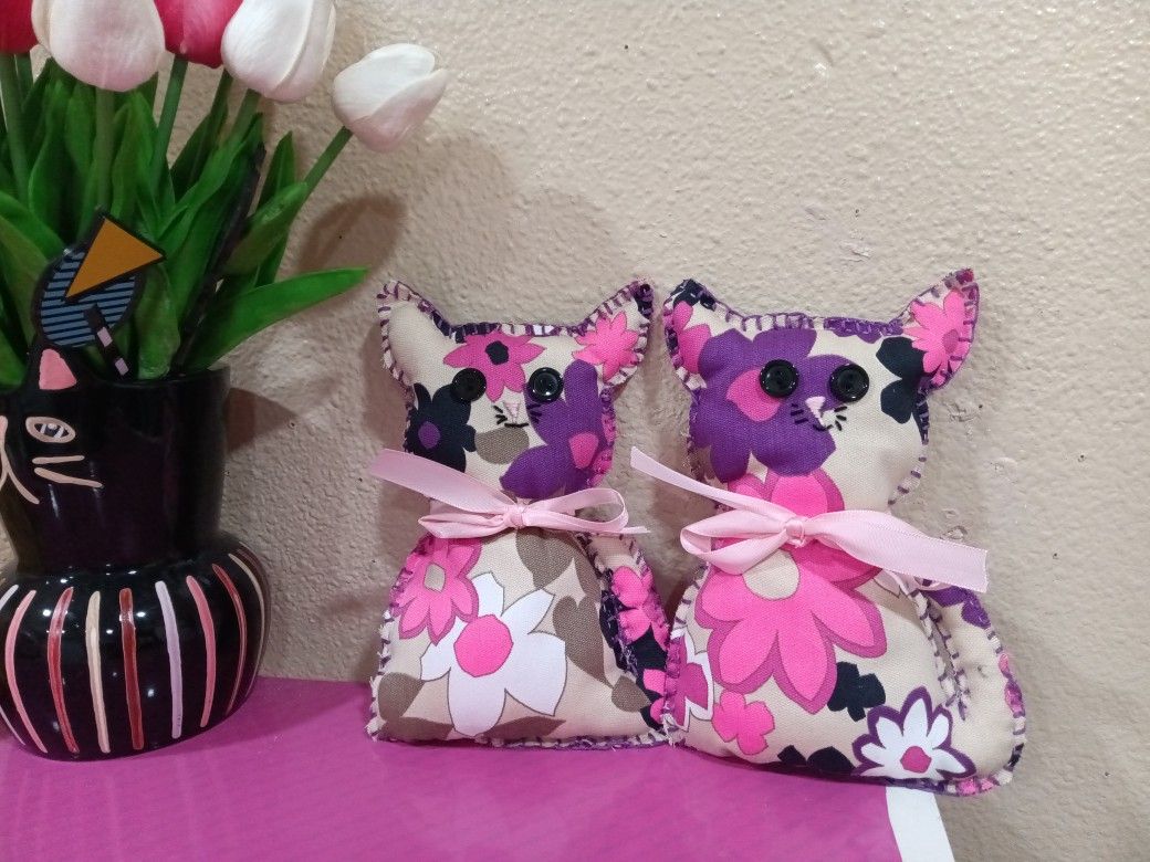 Cat Set Of 4 Decor $3 Takes Everything