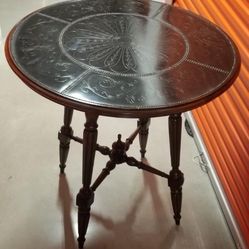 Luxury Mahogany Table and Chair Set