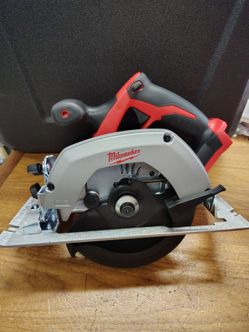 Milwaukee Cordless Circular Saw