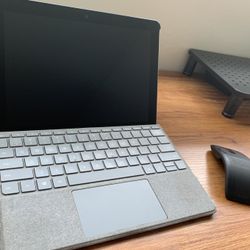 Windows Surface Go Laptop & Pad (Two In One)