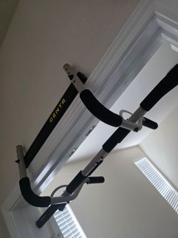 Pull Up Bar