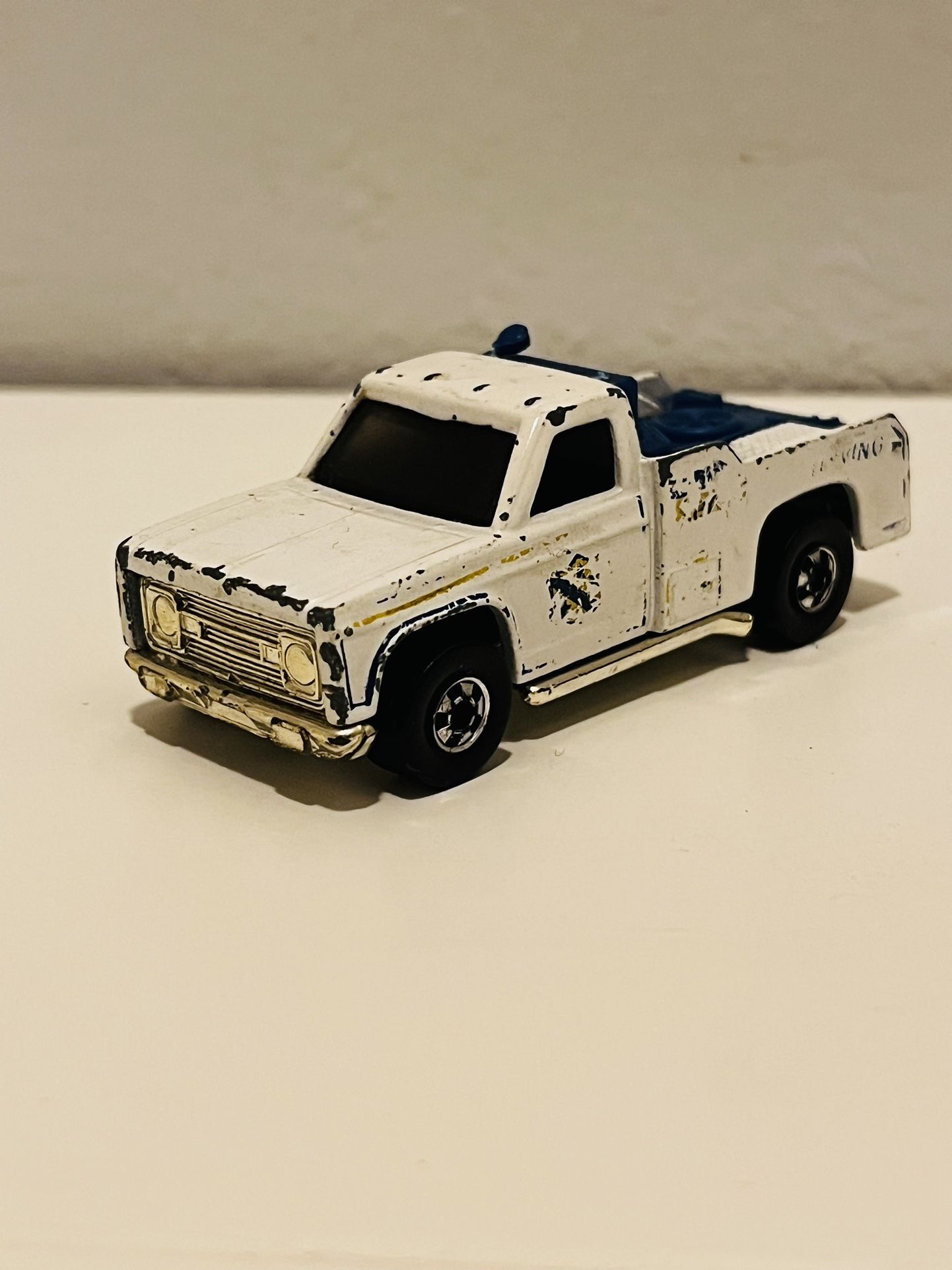 Vintage Toy Model Truck 1974 Used Larry’s Towing Hot Wheels