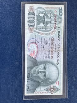 A Series 1974 Mexican 10 Pesos Banknote. Miguel Hidalgo The Church of Hidalgo