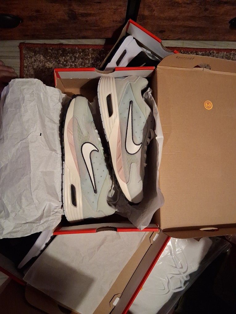 W Nike Air Max Solo
