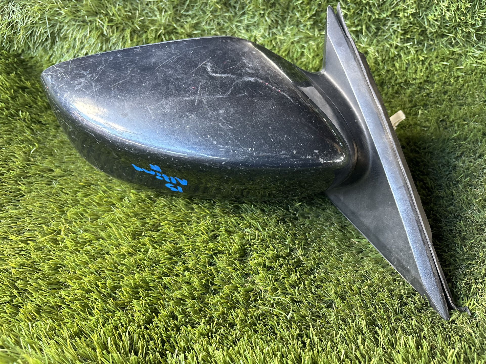 2013-2018 Nissan Altima Right passenger Side Mirror Door 