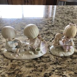 Set Of Precious Moment Dolls 