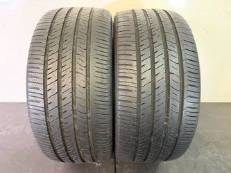 V906 235 35 19 91W Evoluxx Capricorn UHP 2 Used Tires 70% Life