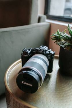 Canon EOS Mark II Mirrorless Camera