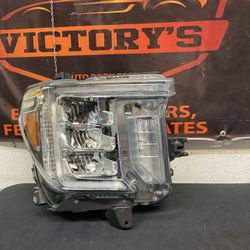 GMC SIERRA 2500 DENALI 2020-2023 RH HEADLIGHT OEM