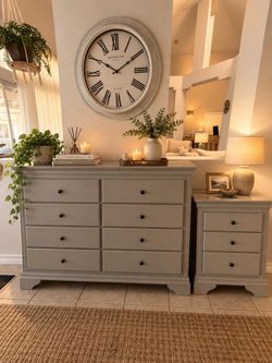 Gray 8-Drawer Dresser and Nightstand Set