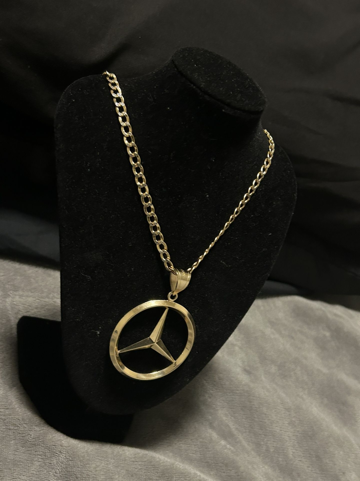 new 10k gold 20inch cuban chain9.7g 14k 2 1/2inch custom mercedes pendant 6.4g all real —-