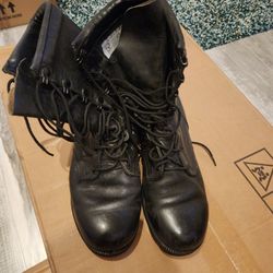 Army Boots (Size 8.5)