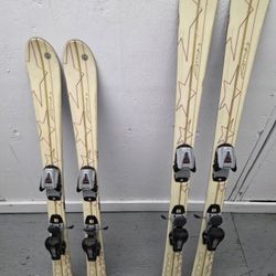 2 Sets Of Ski's