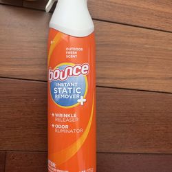 Bounce Rapid Touch-Up 3 in 1 Static Remover, Wrinkle Releaser, Fabric Refreshing Odor Eliminator, Fresh Scent, 9.7 oz $3 Each