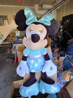Big Minnie Mouse