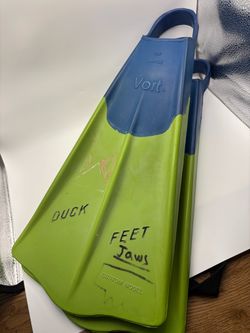 VOIT Duck Fin Feet Swim Fins size Large men’s 8-9