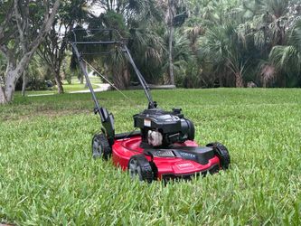 Self propelled toro push mower