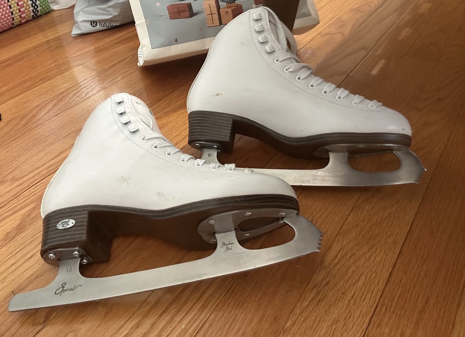 Figure Skates