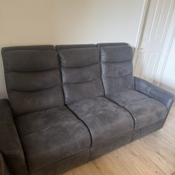 Power Reclining Loveseat & Sofa w/USB