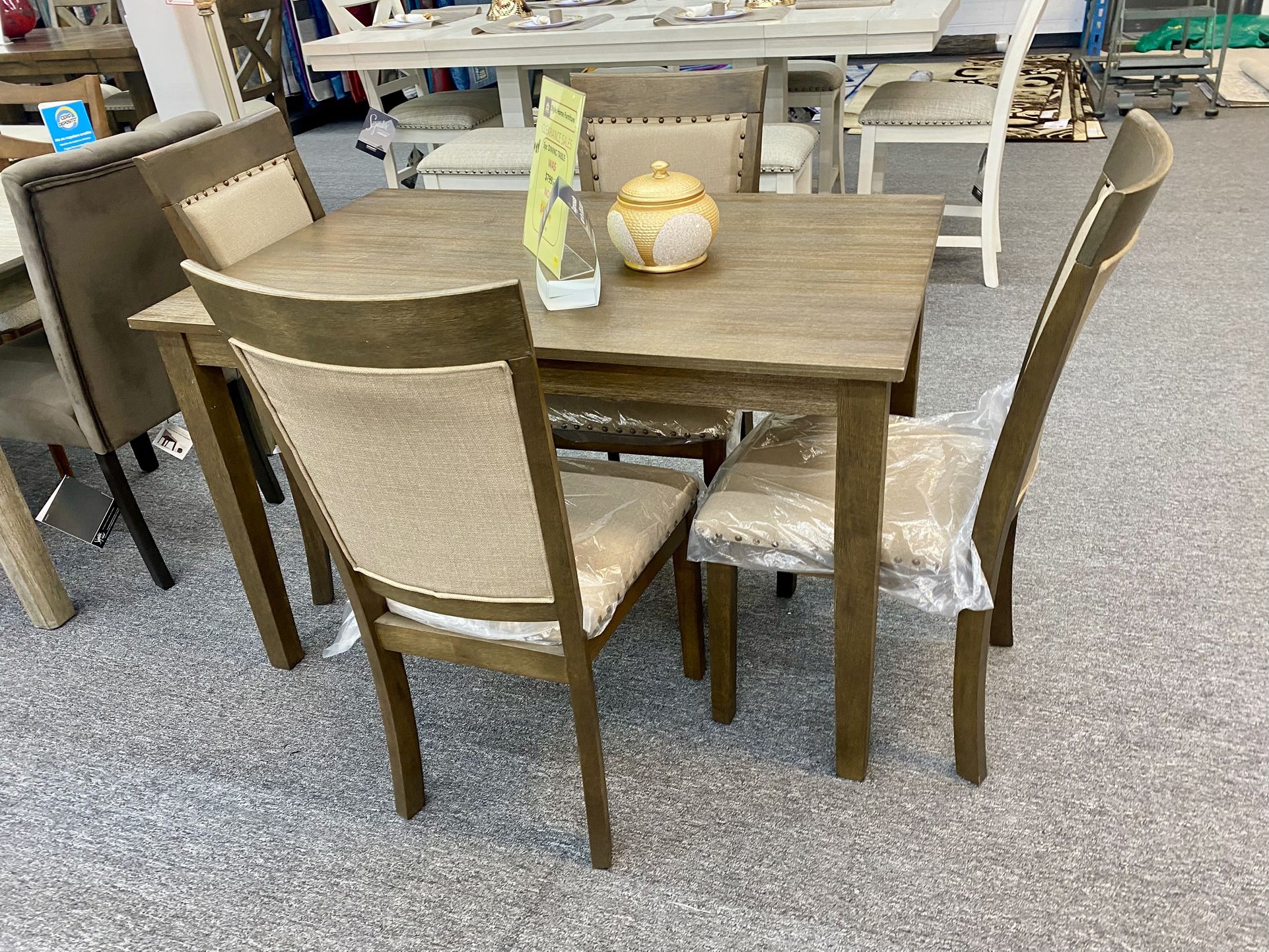 5pc Dinning Table Set $499