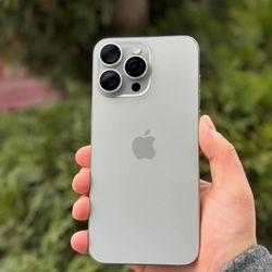 iPhone 15 pro max 256GB Unlocked 