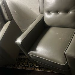 2 Matching  Matching Chairs , Recliners , Grey , Leather 