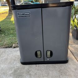 Craftsman S2000 Series steel storage cabinet