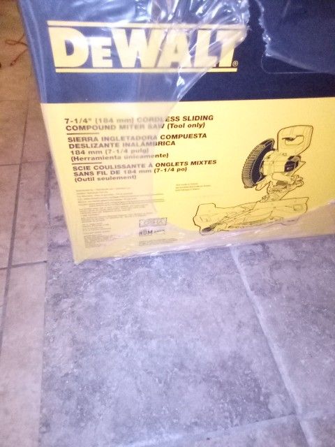 DeWalt