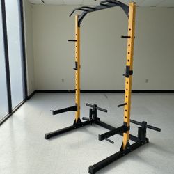 1000lb Rated Power Half Rack With Fully Adjustable Bench And 300lb Olympic Weight Set With Barbell And Clips 
