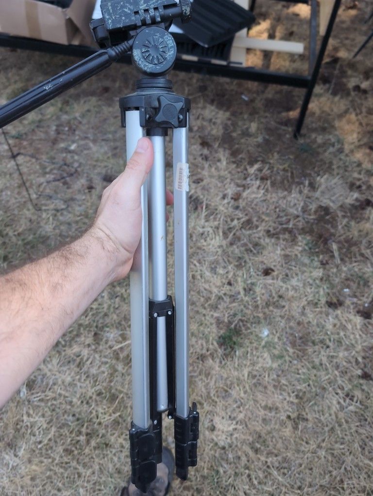 Vivitar Tripod
